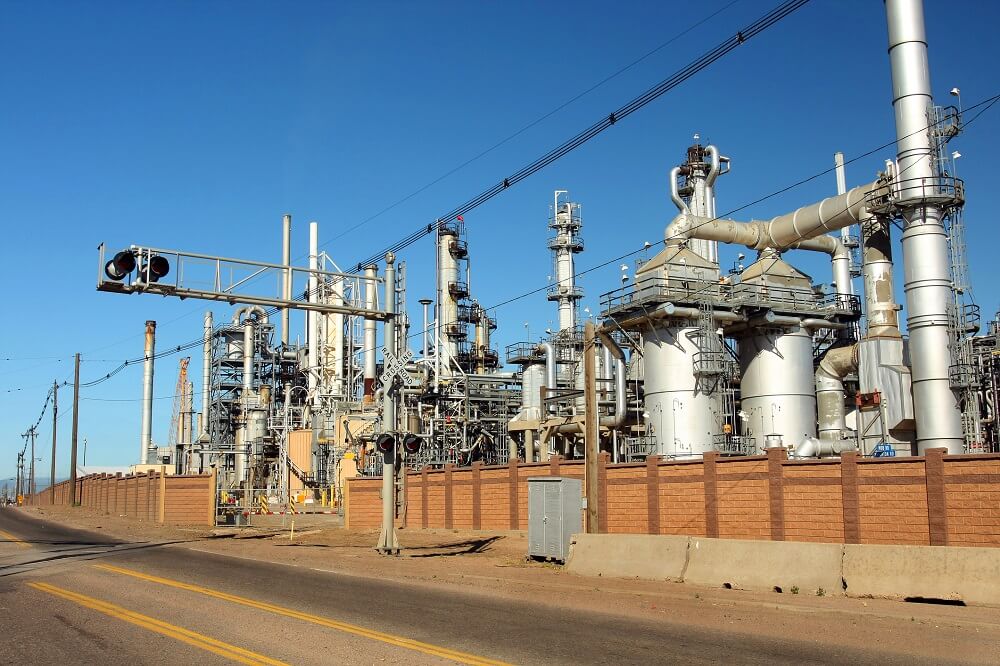 原油中可以发现的6种腐蚀性成分的图像